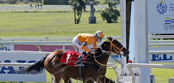 Domingo 27 de abril de 2025 - Hipódromo Nacional de Maroñas